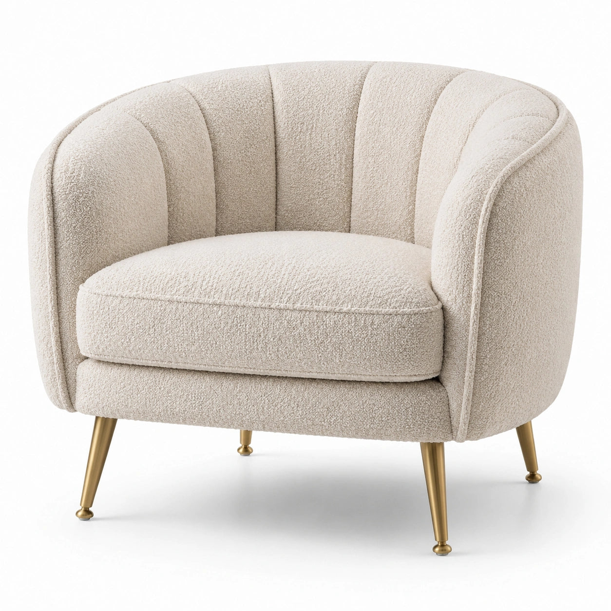 Fauteuil arrondi en tissu bouclette beige avec pieds en laiton